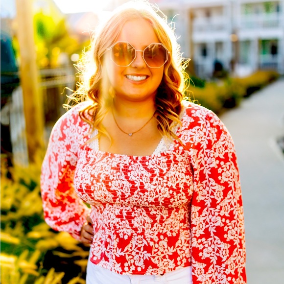 Meet your Posher, Reagan - Picture 1 of 1